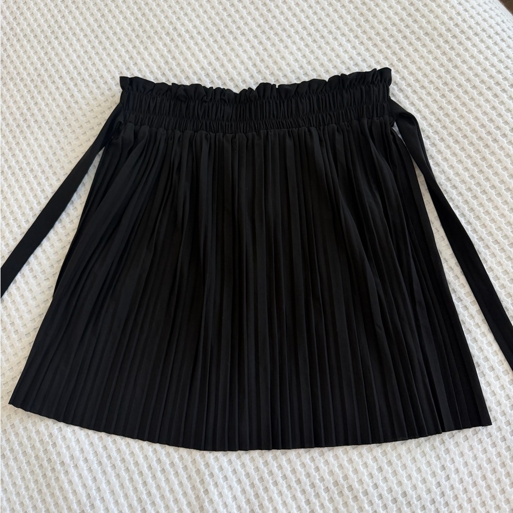 Black Pleated Mini Skirt